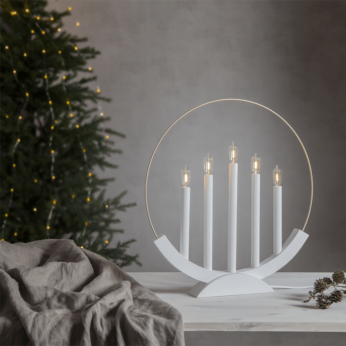 Fensterleuchter 'Brace' weiß 644 - 28 - WeihnachtsladenStar Trading