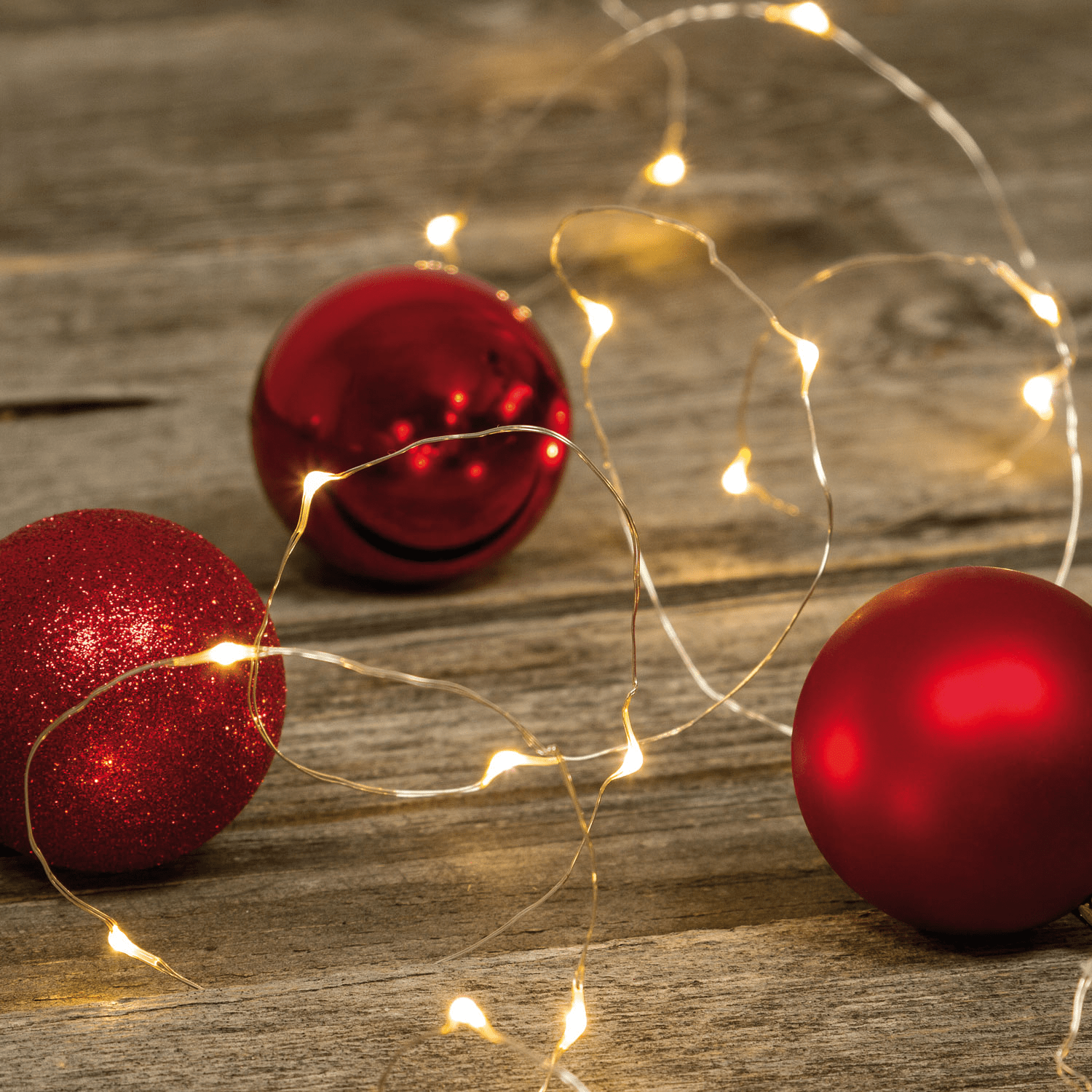 LED - Microlichterkette mit 20 warmweißen LEDs und Batteriebetrieb - WeihnachtsladenEGB