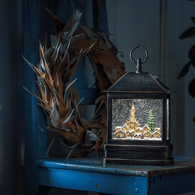 LED - Schneelaterne "Kirche mit Weihnachtsmarkt" - WeihnachtsladenKonstsmide